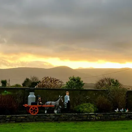 V93c9r0 Stone View Wonderful Spacious Two Bed Attic Private Entrance Private Bathroom With Kitchenette Apartmán